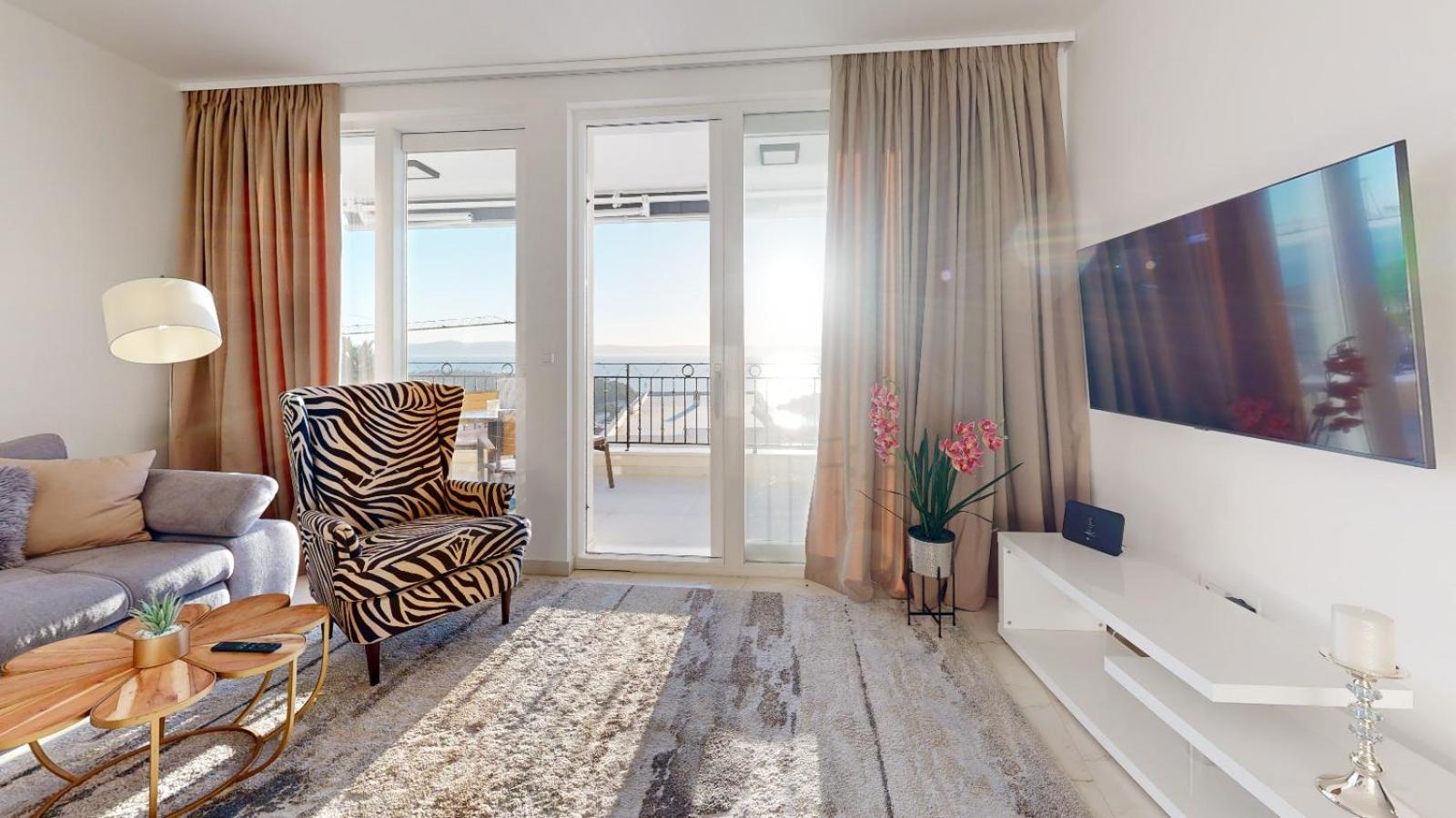 Luxus App Rubin Mit Traumblick Pool Balkon Lift Leilighet