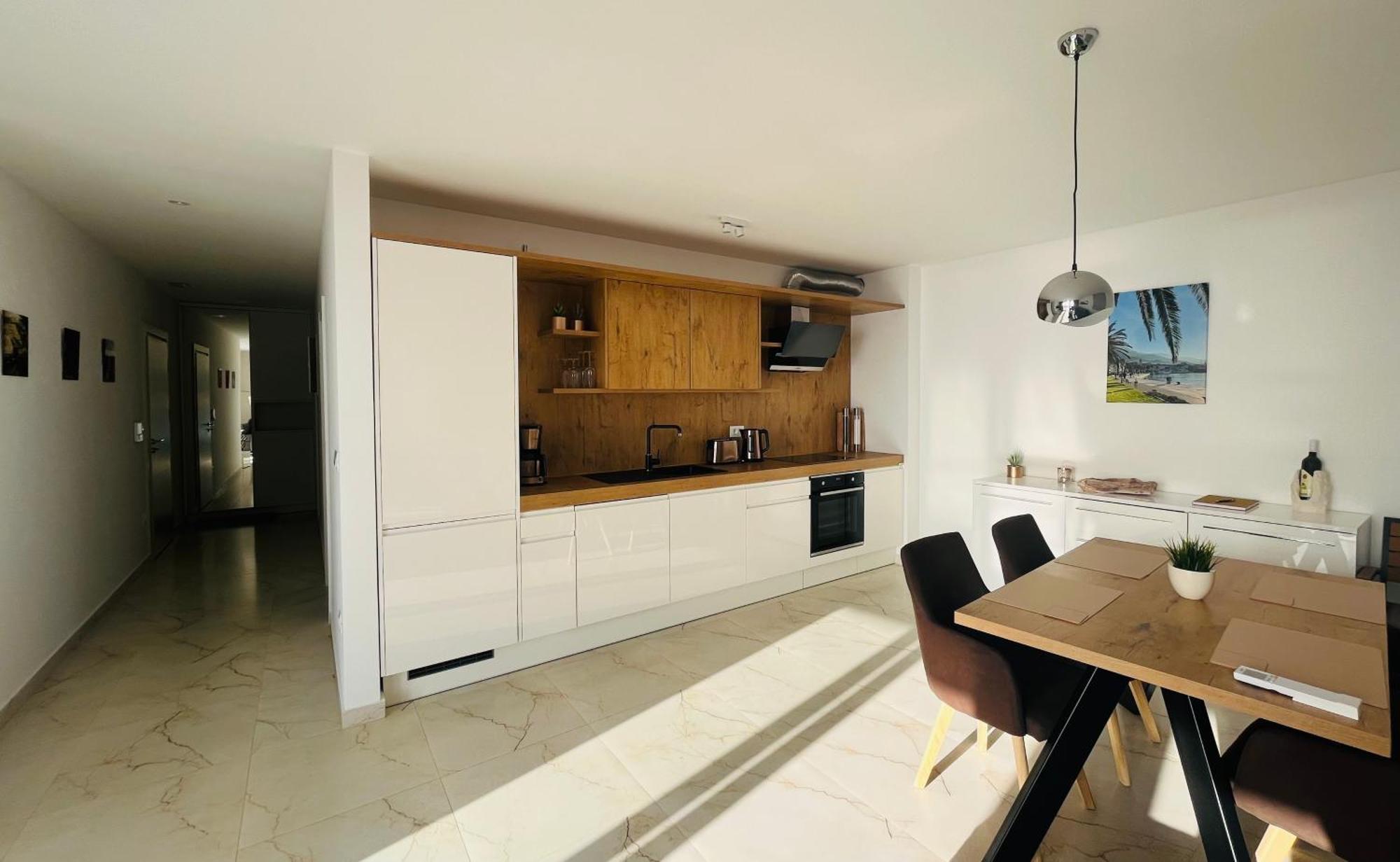 Luxus App Rubin Mit Traumblick Pool Balkon